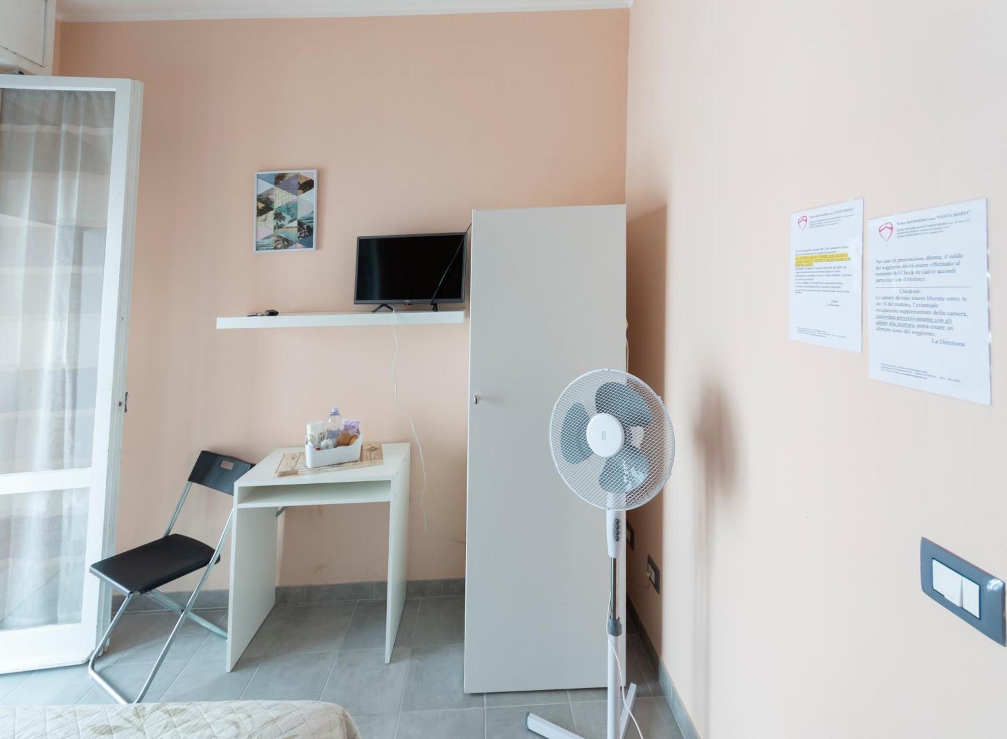 Fare Bnb - Room & Breakfast Santa Maria เรจโจเอมิเลีย ภายนอก รูปภาพ